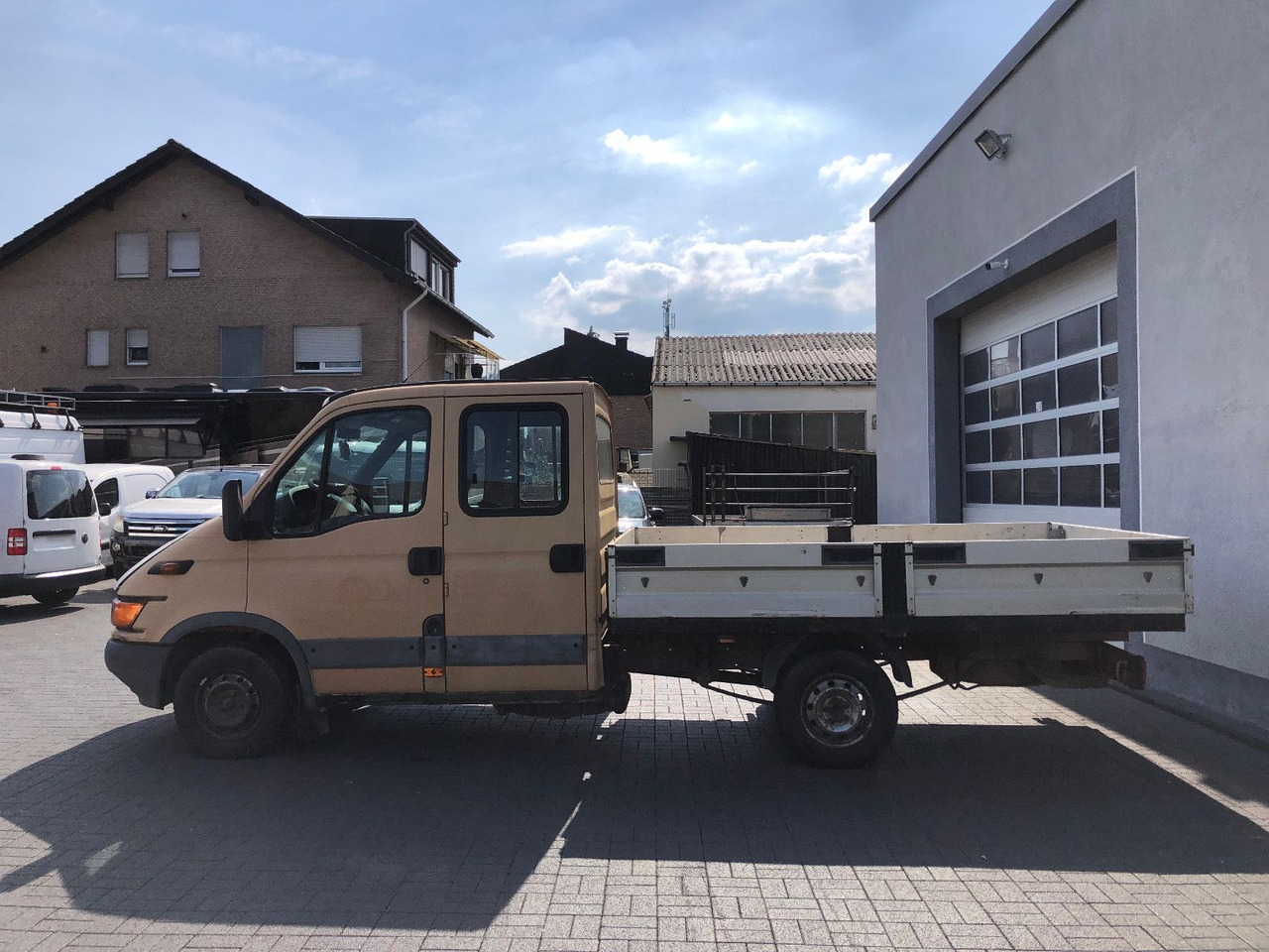 Iveco Daily 2.8 - 33 L 11 DoKa TÜV 3-2026 - Малотоннажный бортовой грузовик, Грузопассажирский фургон: фото 5 Iveco Daily 2.8 - 33 L 11 DoKa TÜV 3-2026 - Малотоннажный бортовой грузовик, Грузопассажирский фургон: фото 5