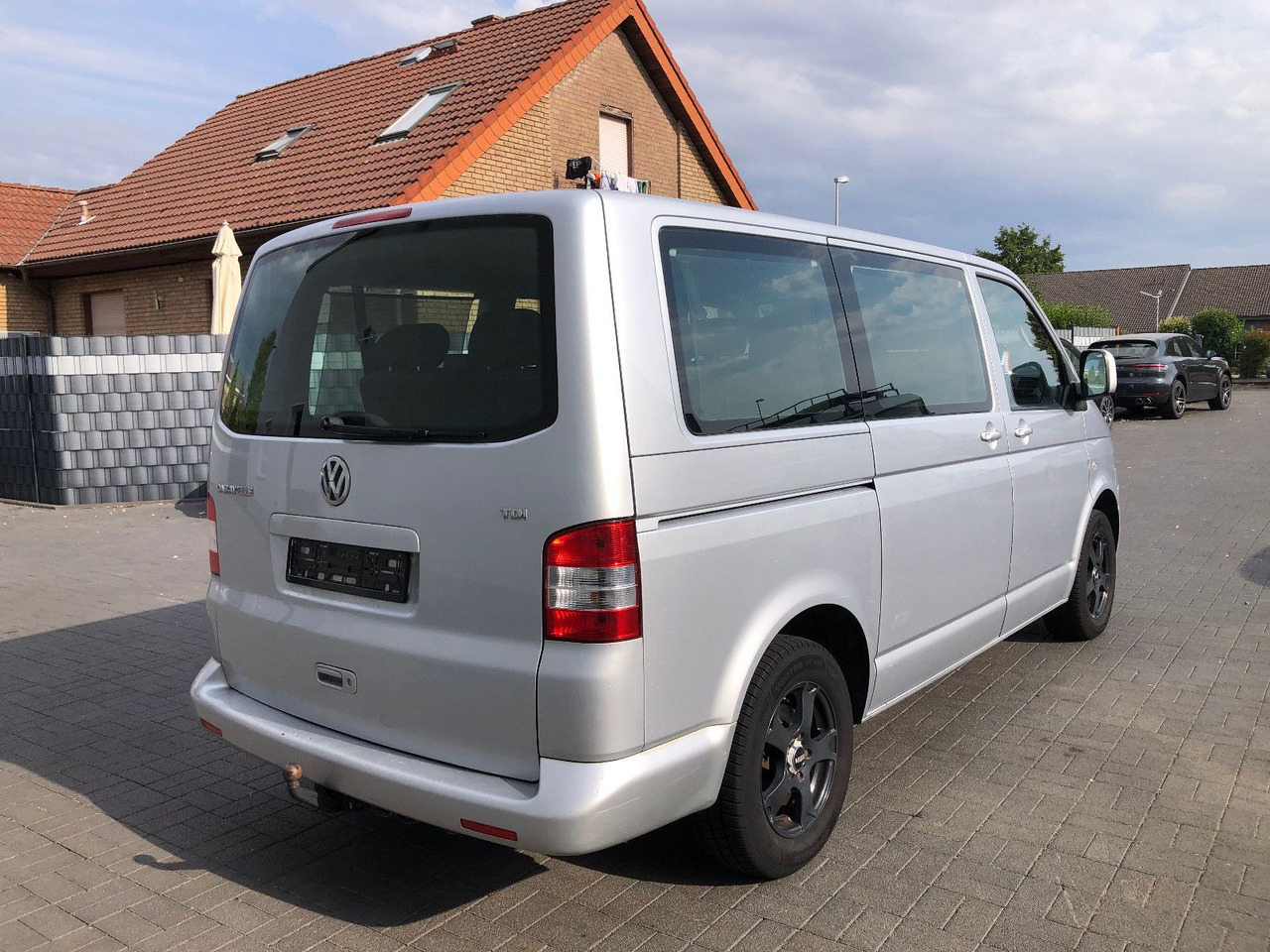 Volkswagen T5 1.9 TDi Caravelle, Comfortline 9-Sitzer - Пассажирский фургон: фото 2 Volkswagen T5 1.9 TDi Caravelle, Comfortline 9-Sitzer - Пассажирский фургон: фото 2