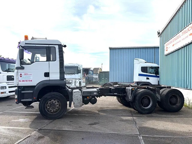 MAN TGA 33.460 6x4 FULL STEEL CHASSIS (6-CILINDER HEADS) (ZF16 MANUAL GEARBOX / FULL STEEL SUSPENSION / REDUCTIONS AXLES / AIRCONDIT - Грузовик-шасси: фото 5 MAN TGA 33.460 6x4 FULL STEEL CHASSIS (6-CILINDER HEADS) (ZF16 MANUAL GEARBOX / FULL STEEL SUSPENSION / REDUCTIONS AXLES / AIRCONDIT - Грузовик-шасси: фото 5