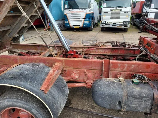 Самосвал, Автоманипулятор Mercedes-Benz 1117 K (6-CILINDER) KIPPER WITH FERRARI CRANE (FULL STEEL SUSPENSION / MANUAL GEARBOX / P.T.O.): фото 11