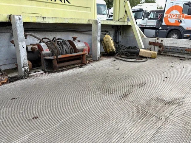 Автовоз Mercedes-Benz LK 817 AUTO TRANSPORTER (6-CILINDER / FULL STEEL SUSPENSION / MANUAL GEARBOX / WINCH / ETC.): фото 9 Автовоз Mercedes-Benz LK 817 AUTO TRANSPORTER (6-CILINDER / FULL STEEL SUSPENSION / MANUAL GEARBOX / WINCH / ETC.): фото 9