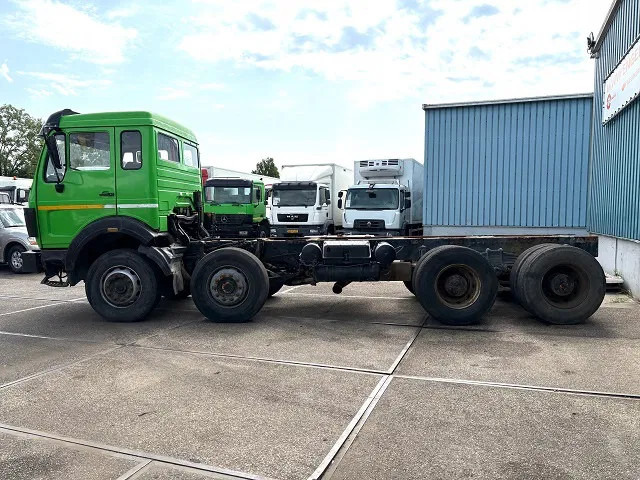 Mercedes-Benz SK 3335K 8x4 FULL STEEL CHASSIS (ZF16 MANUAL GEARBOX / RETARDER / FULL STEEL SUSPENSION / REDUCTION AXLES) - Грузовик-шасси: фото 5 Mercedes-Benz SK 3335K 8x4 FULL STEEL CHASSIS (ZF16 MANUAL GEARBOX / RETARDER / FULL STEEL SUSPENSION / REDUCTION AXLES) - Грузовик-шасси: фото 5
