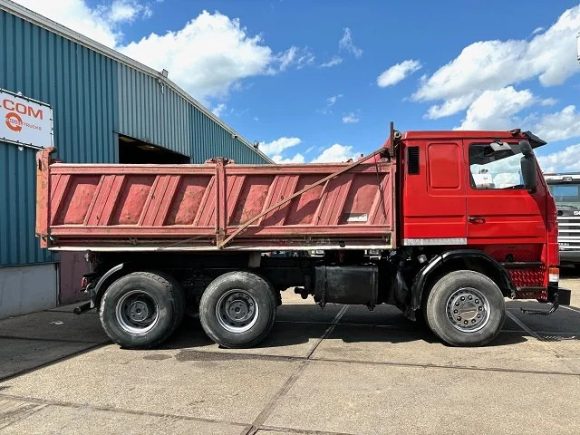 Scania R143-420 V8 6x4 FULL STEEL MEILLER KIPPER (MANUAL GEARBOX / FULL STEEL SUSPENSION / REDUCTION AXLES / HYDRAILIC KIT) - Самосвал: фото 4 Scania R143-420 V8 6x4 FULL STEEL MEILLER KIPPER (MANUAL GEARBOX / FULL STEEL SUSPENSION / REDUCTION AXLES / HYDRAILIC KIT) - Самосвал: фото 4