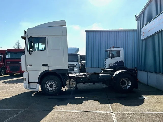 DAF 95.380 XF SPACECAB (EURO 2 / ZF16 MANUAL GEARBOX / D.E.B. ENGINE BRAKE / AIRCONDITIONING) - Тягач: фото 5 DAF 95.380 XF SPACECAB (EURO 2 / ZF16 MANUAL GEARBOX / D.E.B. ENGINE BRAKE / AIRCONDITIONING) - Тягач: фото 5