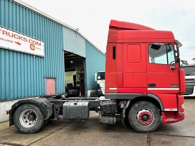 DAF 95.480 XF SPACECAB (EURO 3 / ZF16 MANUAL GEARBOX / 2x DIESELTANK / AIRCONDITIONING) - Тягач: фото 4 DAF 95.480 XF SPACECAB (EURO 3 / ZF16 MANUAL GEARBOX / 2x DIESELTANK / AIRCONDITIONING) - Тягач: фото 4