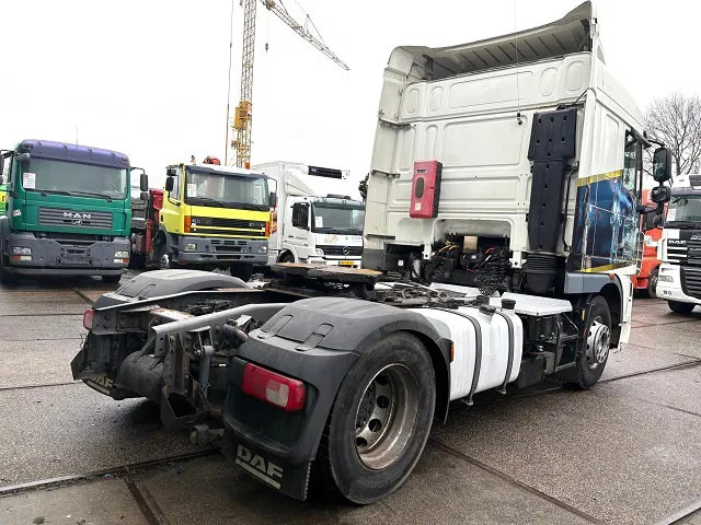 DAF XF 105.460 ATE SPACEAB 4x2 (EURO 5 / ZF MANUAL GEARBOX / ZF-INTARDER / HYDRAULIC KIT / P.T.O. / AIRCONDITIONING / ETC.) - Тягач: фото 3 DAF XF 105.460 ATE SPACEAB 4x2 (EURO 5 / ZF MANUAL GEARBOX / ZF-INTARDER / HYDRAULIC KIT / P.T.O. / AIRCONDITIONING / ETC.) - Тягач: фото 3