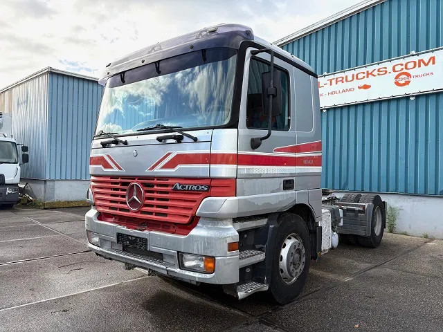 Mercedes-Benz Actros 1843 LS SLEEPERCAB (MP1) (ZF16 MANUAL GEARBOX / REDUCTION AXLES / AIRCONDITIONING / ETC.) - Тягач: фото 1 Mercedes-Benz Actros 1843 LS SLEEPERCAB (MP1) (ZF16 MANUAL GEARBOX / REDUCTION AXLES / AIRCONDITIONING / ETC.) - Тягач: фото 1