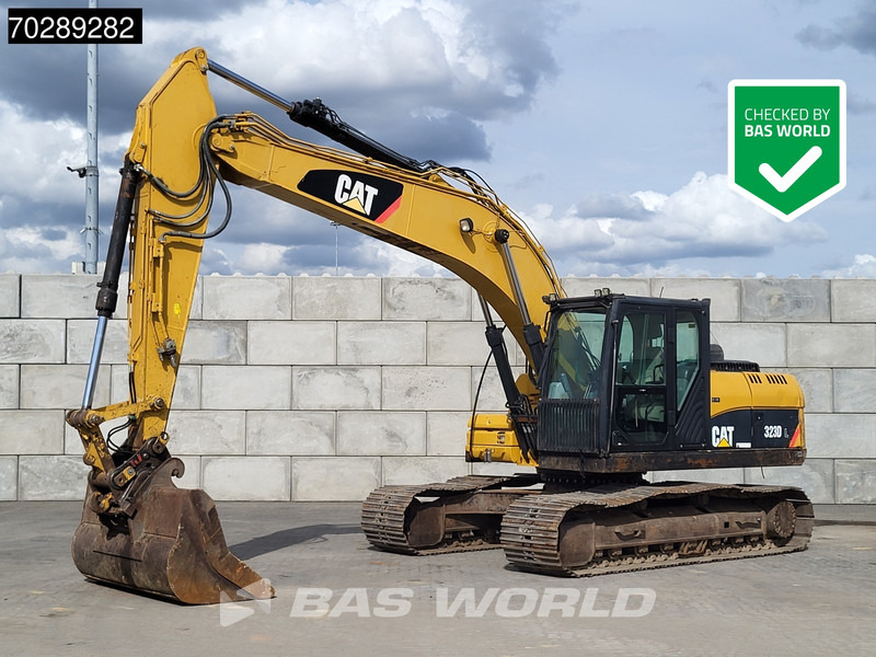 Caterpillar 323 D L - Гусеничный экскаватор: фото 1 Caterpillar 323 D L - Гусеничный экскаватор: фото 1