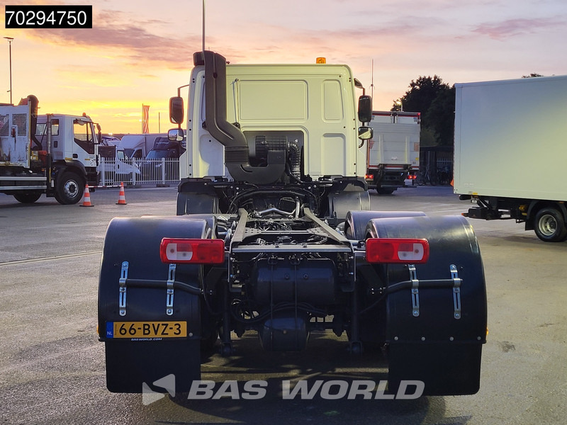 DAF CF 300 6X2 NEW chassis Lift/Steering Axle ACC Retarder Euro 6 - Грузовик-шасси: фото 3 DAF CF 300 6X2 NEW chassis Lift/Steering Axle ACC Retarder Euro 6 - Грузовик-шасси: фото 3