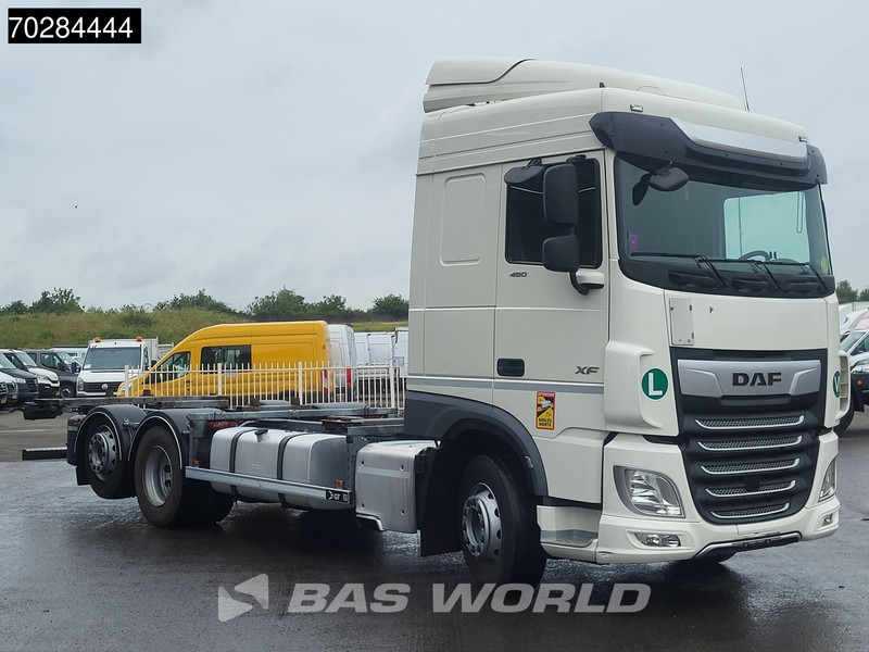 DAF XF 480 6X2 BDF Liftaxle Automatic ACC Euro 6 - Грузовик-контейнеровоз/ Сменный кузов: фото 3 DAF XF 480 6X2 BDF Liftaxle Automatic ACC Euro 6 - Грузовик-контейнеровоз/ Сменный кузов: фото 3