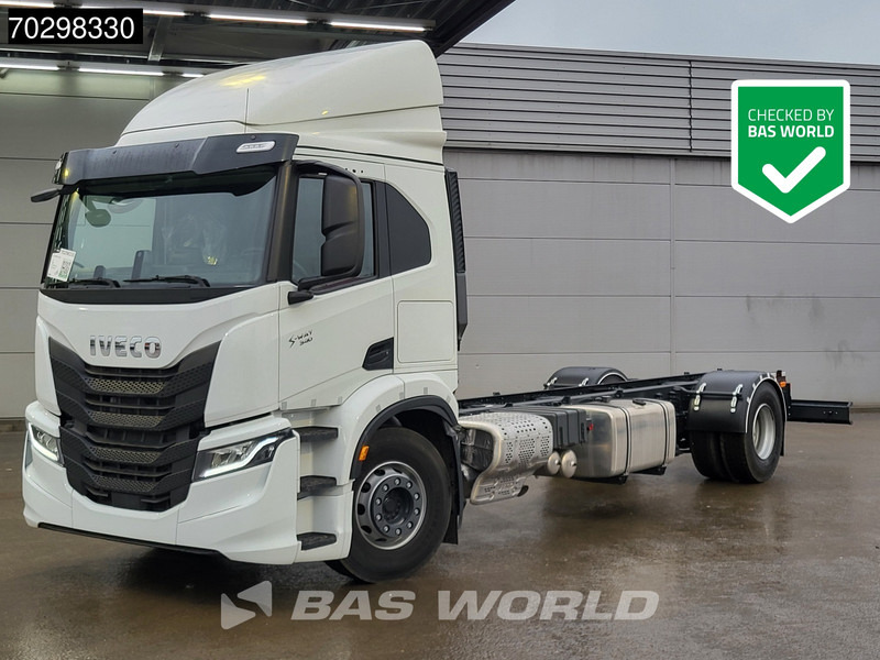 Iveco S-WAY 340 4X2 NEW! Chassis Automatic LED ACC Euro 6 - Грузовик-шасси: фото 1 Iveco S-WAY 340 4X2 NEW! Chassis Automatic LED ACC Euro 6 - Грузовик-шасси: фото 1