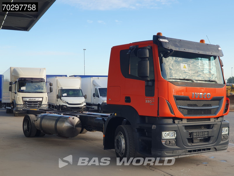 Iveco Stralis 330 4X2 NO REGISTRATION PAPERS LNG ACC Manual Retarder Euro 6 - Грузовик-шасси: фото 3 Iveco Stralis 330 4X2 NO REGISTRATION PAPERS LNG ACC Manual Retarder Euro 6 - Грузовик-шасси: фото 3