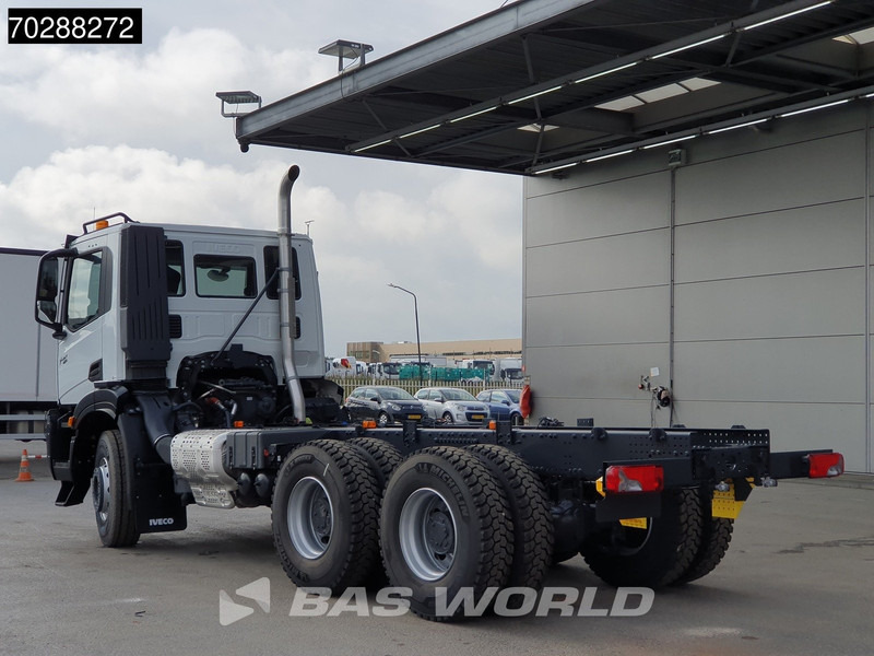 Iveco X-Way 460 6X4 New! Retarder steelsuspension Big-Axle Automatic Navi Euro 6 - Грузовик-шасси: фото 2 Iveco X-Way 460 6X4 New! Retarder steelsuspension Big-Axle Automatic Navi Euro 6 - Грузовик-шасси: фото 2
