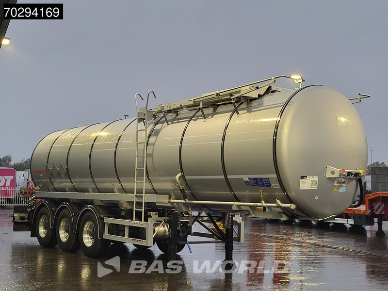 Kässbohrer STS 3 axles New! 32.000L Bitumen - Полуприцеп-цистерна: фото 3 Kässbohrer STS 3 axles New! 32.000L Bitumen - Полуприцеп-цистерна: фото 3