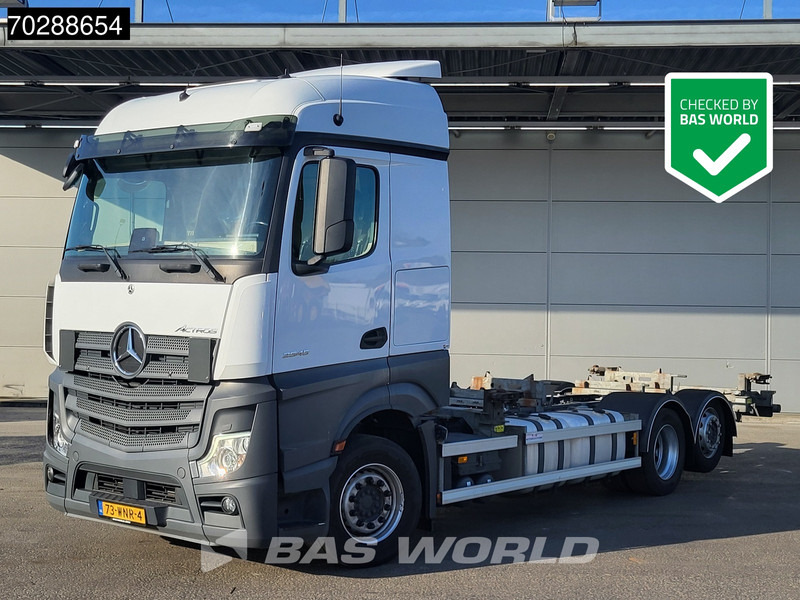 Mercedes-Benz Actros 2545 Actros 6X2 NL-Truck Retarder 2xTanks Lift-Axle ACC Xenon Navi Euro 6 - Грузовик-контейнеровоз/ Сменный кузов: фото 1 Mercedes-Benz Actros 2545 Actros 6X2 NL-Truck Retarder 2xTanks Lift-Axle ACC Xenon Navi Euro 6 - Грузовик-контейнеровоз/ Сменный кузов: фото 1