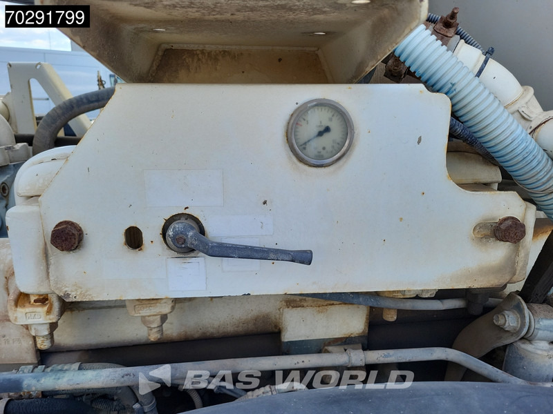 Автобетоносмеситель Mercedes-Benz Actros 3241 8X4 9m3 Schwing Stetter Retarder Big-Axle Steelsuspension 3-Pedals Euro 4: фото 9