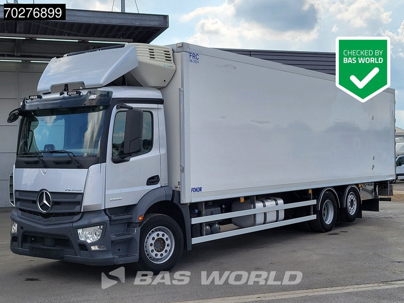 Mercedes-Benz Antos 2535 6X2 Lumikko L7 cooler ladebordwand Lift+Lenkachse Euro 6 - Рефрижератор: фото 1 Mercedes-Benz Antos 2535 6X2 Lumikko L7 cooler ladebordwand Lift+Lenkachse Euro 6 - Рефрижератор: фото 1