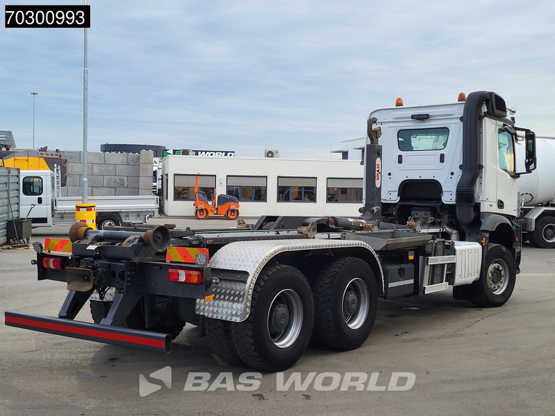 Mercedes-Benz Arocs 3342 6X4 HYVA 26-62-S Hooklift Big-Axle Automatic Euro 6 - Крюковой мультилифт: фото 3 Mercedes-Benz Arocs 3342 6X4 HYVA 26-62-S Hooklift Big-Axle Automatic Euro 6 - Крюковой мультилифт: фото 3