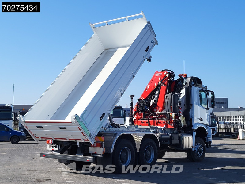 Mercedes-Benz Arocs 3348 6X6 NEW Fassi F255A.2.24 Kran Crane 3-way tipper Navi Euro 6 - Самосвал, Автоманипулятор: фото 3 Mercedes-Benz Arocs 3348 6X6 NEW Fassi F255A.2.24 Kran Crane 3-way tipper Navi Euro 6 - Самосвал, Автоманипулятор: фото 3