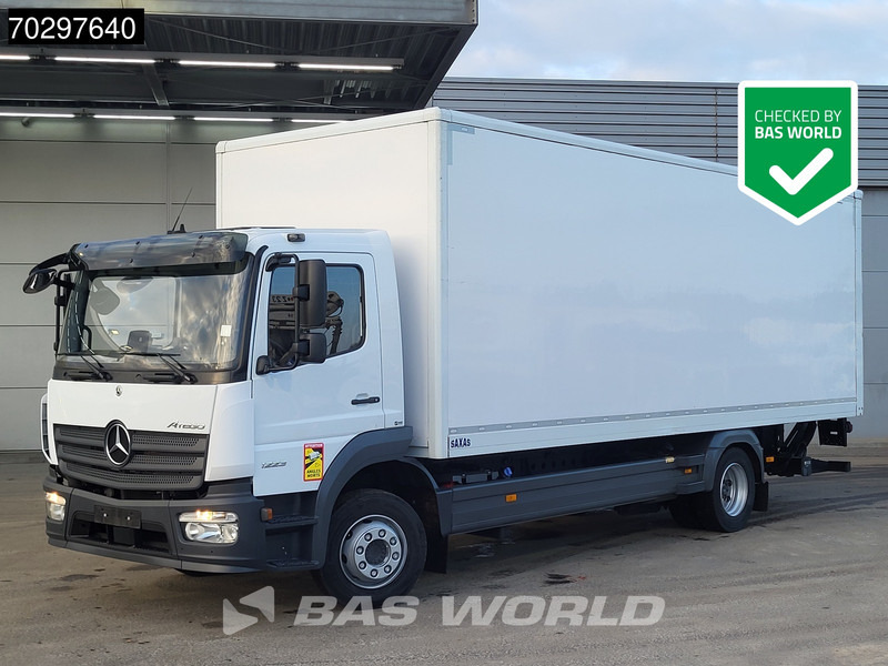 Mercedes-Benz Atego 1223 4X2 12tonner Automatic 1500kg Ladebordwand Euro 6 - Грузовик с закрытым кузовом: фото 1 Mercedes-Benz Atego 1223 4X2 12tonner Automatic 1500kg Ladebordwand Euro 6 - Грузовик с закрытым кузовом: фото 1