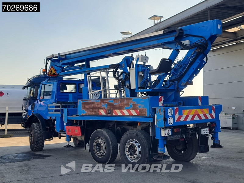 Mercedes-Benz Unimog 6X6 Unimog Engin EGI TP 226 hubarbeitsbühne Manual Euro 2 - Автоманипулятор: фото 2 Mercedes-Benz Unimog 6X6 Unimog Engin EGI TP 226 hubarbeitsbühne Manual Euro 2 - Автоманипулятор: фото 2