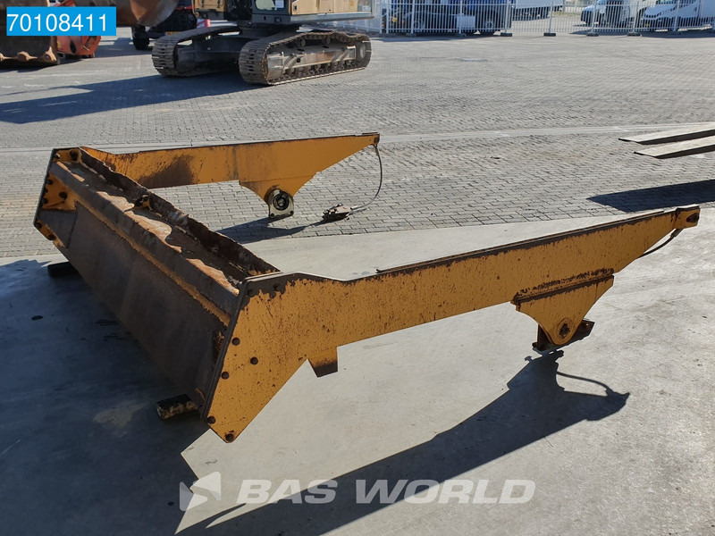 Volvo A35F Tailgate - Heckklappe - VOLVO A35F 2013 - Навесное оборудование: фото 3 Volvo A35F Tailgate - Heckklappe - VOLVO A35F 2013 - Навесное оборудование: фото 3