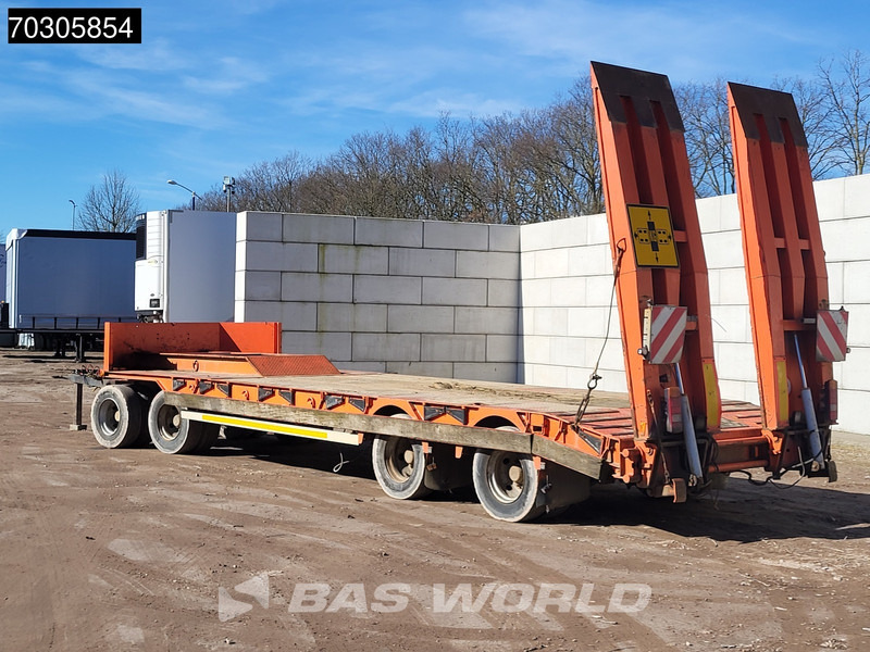 Robuste Kaiser R4004F Steering Axles Ramps Verbreit - Низкорамный прицеп: фото 2 Robuste Kaiser R4004F Steering Axles Ramps Verbreit - Низкорамный прицеп: фото 2