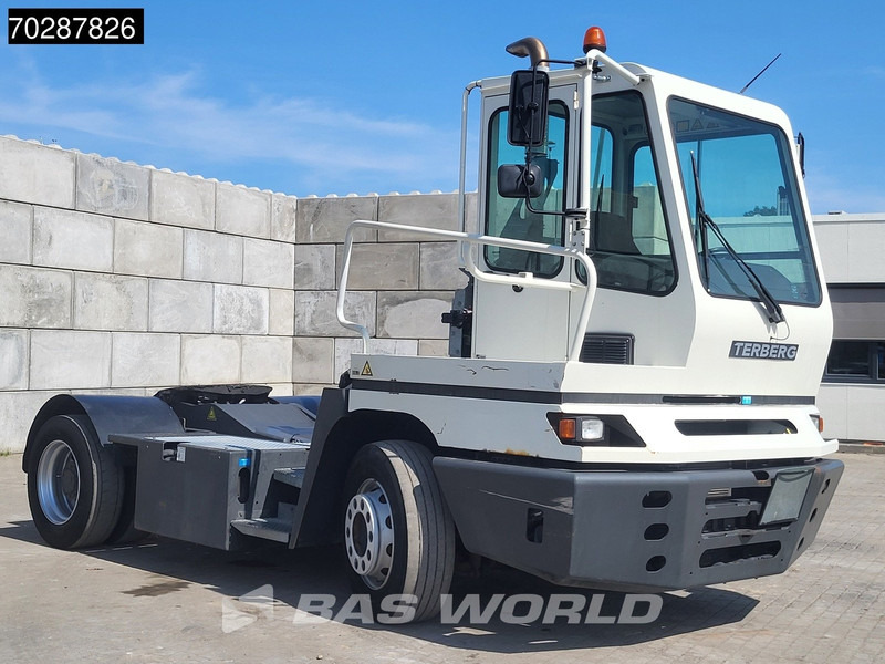 Terberg YT 182 4X2 NL-Truck Big-Axle Hebesattel Drumbrakes - Терминальный тягач: фото 5 Terberg YT 182 4X2 NL-Truck Big-Axle Hebesattel Drumbrakes - Терминальный тягач: фото 5