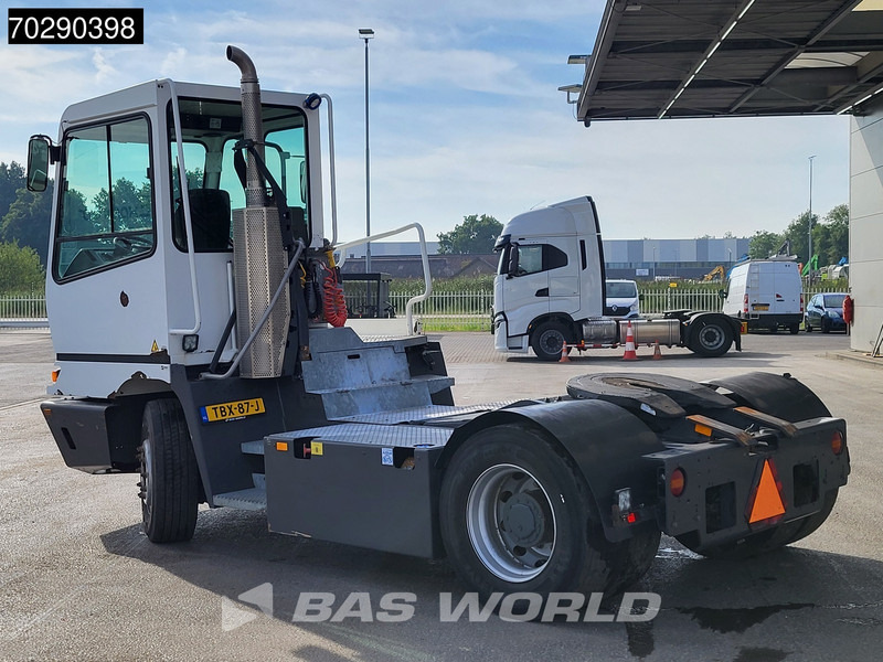 Terberg YT222 4X2 NL-Truck EPA Big-Axle Hebesattel - Терминальный тягач: фото 2 Terberg YT222 4X2 NL-Truck EPA Big-Axle Hebesattel - Терминальный тягач: фото 2