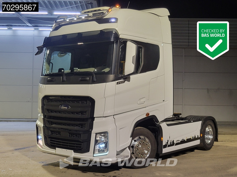 Ford F-Max 500 4X2 Retarder 2x Tanks Standklima Euro 6 - Тягач: фото 1 Ford F-Max 500 4X2 Retarder 2x Tanks Standklima Euro 6 - Тягач: фото 1