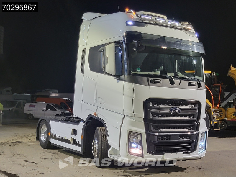 Ford F-Max 500 4X2 Retarder 2x Tanks Standklima Euro 6 - Тягач: фото 3 Ford F-Max 500 4X2 Retarder 2x Tanks Standklima Euro 6 - Тягач: фото 3