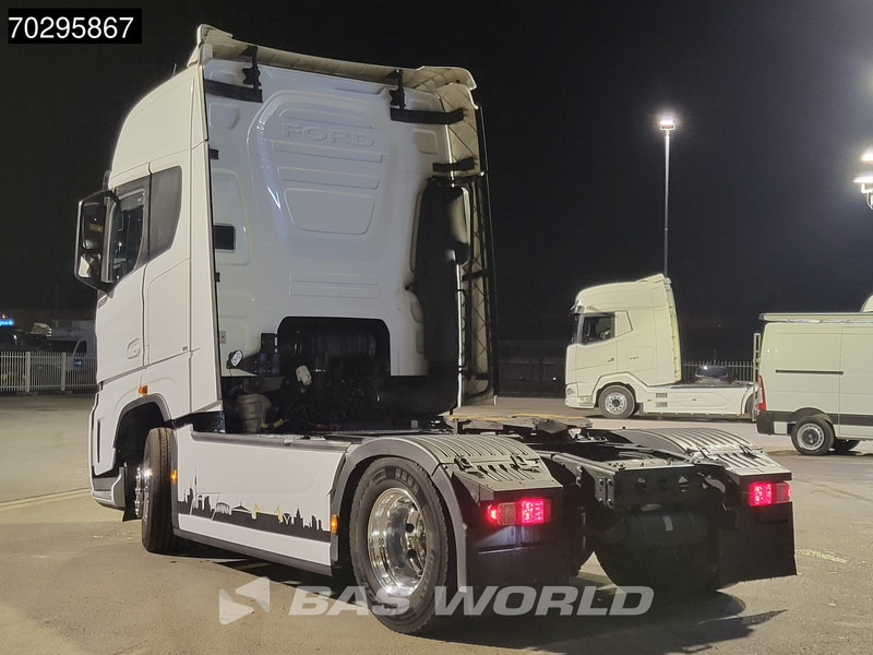 Ford F-Max 500 4X2 Retarder 2x Tanks Standklima Euro 6 - Тягач: фото 2 Ford F-Max 500 4X2 Retarder 2x Tanks Standklima Euro 6 - Тягач: фото 2