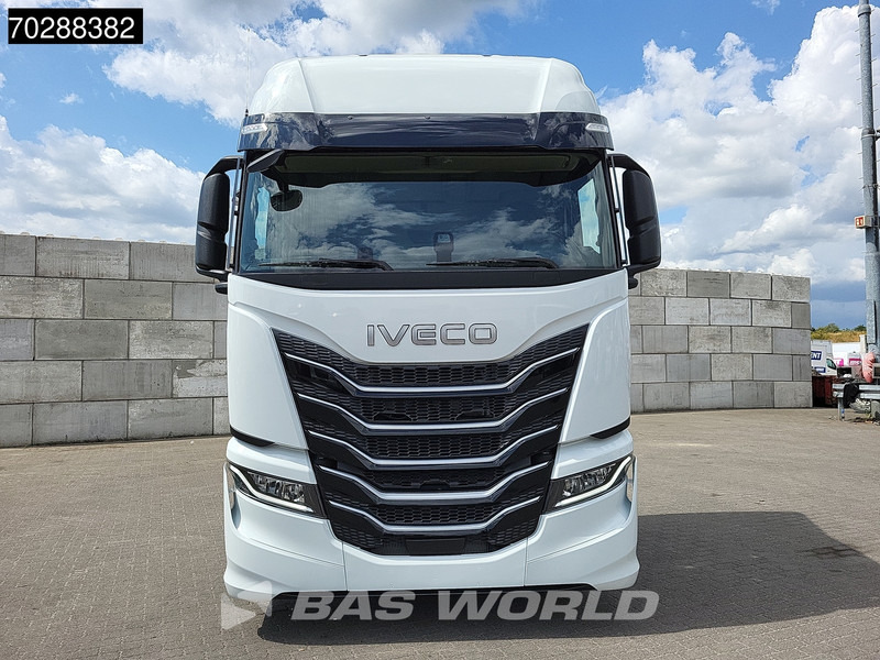 Iveco S-Way 580 4X2 NEW! 2x Tanks Navi ACC Standklima - Тягач: фото 5 Iveco S-Way 580 4X2 NEW! 2x Tanks Navi ACC Standklima - Тягач: фото 5