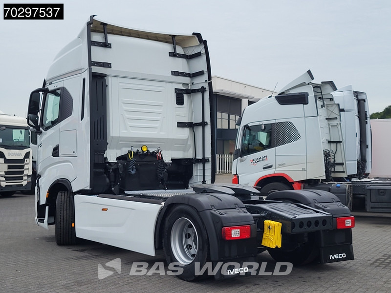 Iveco S-Way 580 4X2 NEW! 2x Tanks Standklima Navi ACC LED Euro 6 - Тягач: фото 2 Iveco S-Way 580 4X2 NEW! 2x Tanks Standklima Navi ACC LED Euro 6 - Тягач: фото 2