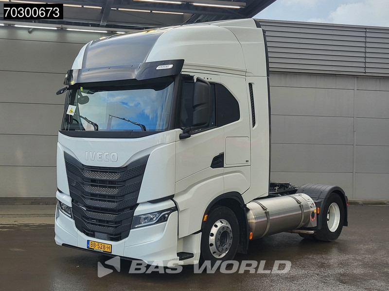 Iveco S-Way NP 460 4X2 LNG! Retarder Standairco 2xTanks Navi LED Euro 6 - Тягач: фото 2 Iveco S-Way NP 460 4X2 LNG! Retarder Standairco 2xTanks Navi LED Euro 6 - Тягач: фото 2