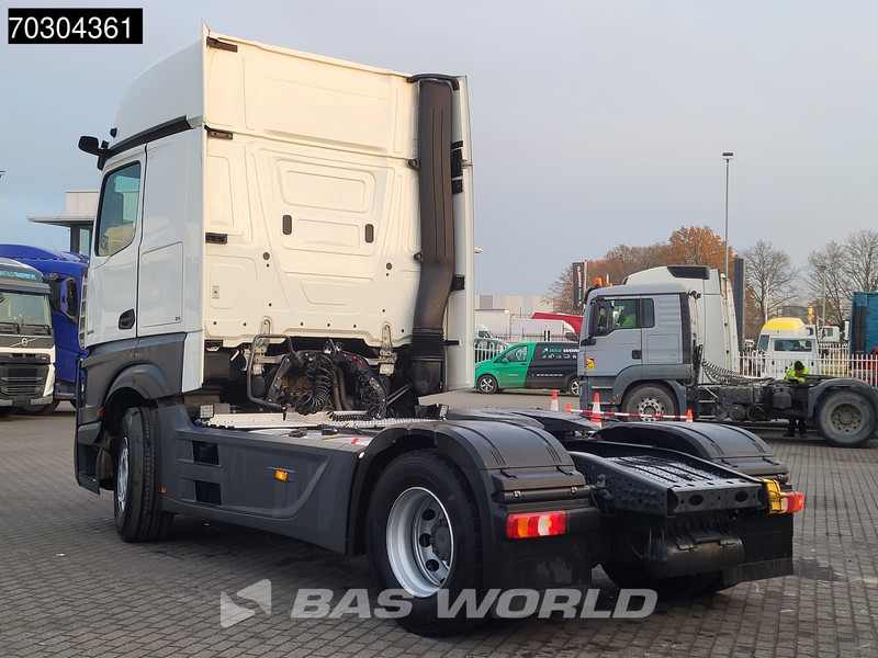 Mercedes-Benz Actros 1845 4X2 GigaSpace Retarder MirrorCam Navi Euro 6 - Тягач: фото 2 Mercedes-Benz Actros 1845 4X2 GigaSpace Retarder MirrorCam Navi Euro 6 - Тягач: фото 2