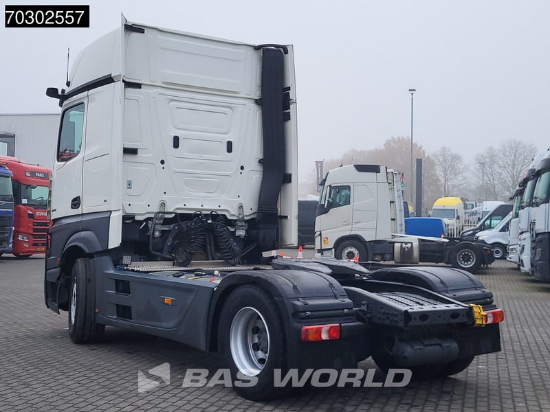 Mercedes-Benz Actros 1845 4X2 GigaSpace Retarder MirrorCam Navi Euro 6 - Тягач: фото 2 Mercedes-Benz Actros 1845 4X2 GigaSpace Retarder MirrorCam Navi Euro 6 - Тягач: фото 2