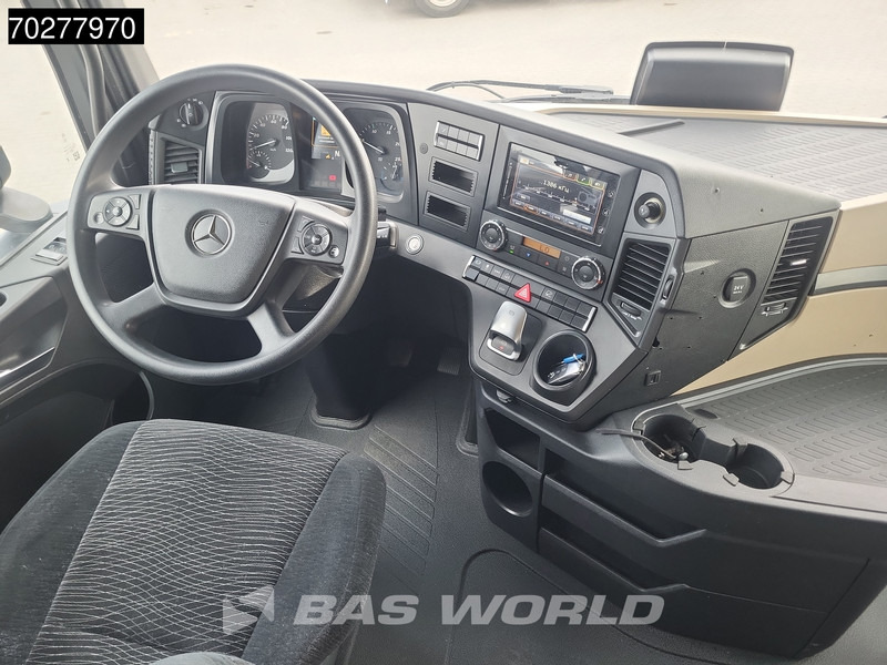 Тягач Mercedes-Benz Actros 1851 Actros 4X2 BigSpace 2x Tanks: фото 18