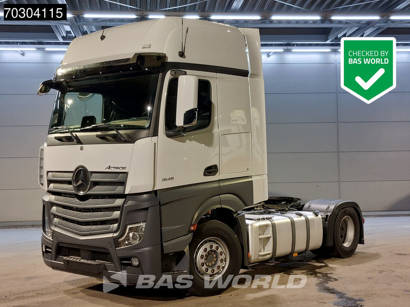 Mercedes-Benz Actros 1945 4X2 GigaSpace Hydraulik - Тягач: фото 1 Mercedes-Benz Actros 1945 4X2 GigaSpace Hydraulik - Тягач: фото 1