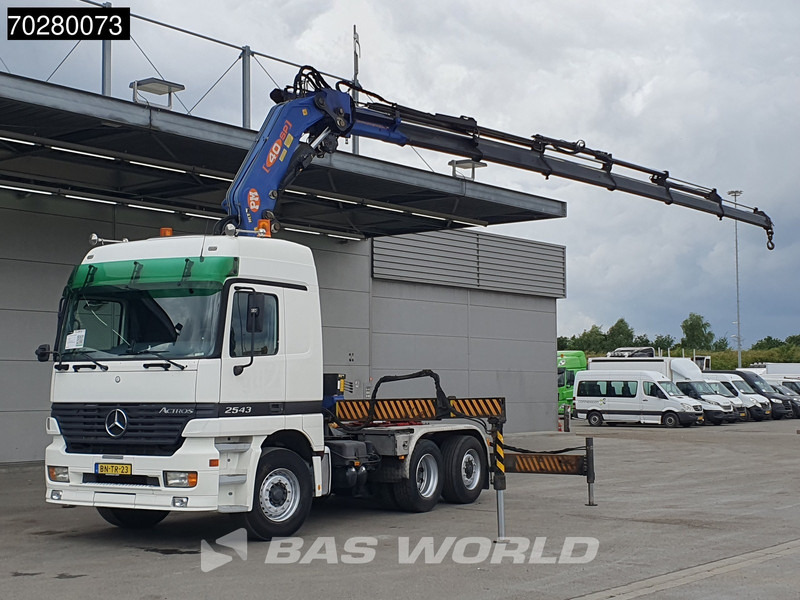 Mercedes-Benz Actros 2543 Actros 6X2 NL-Truck Liftachse 3-Pedals Kran PM 40 SP Euro 3 - Тягач: фото 1 Mercedes-Benz Actros 2543 Actros 6X2 NL-Truck Liftachse 3-Pedals Kran PM 40 SP Euro 3 - Тягач: фото 1