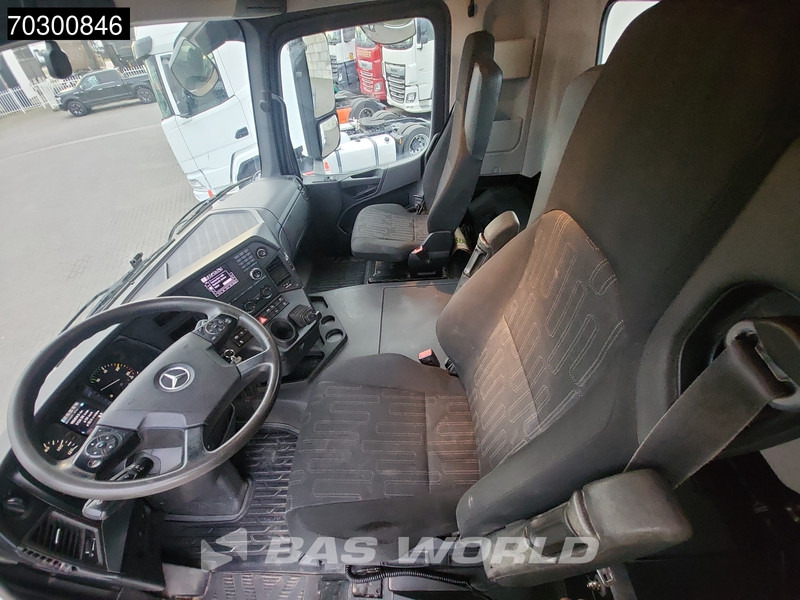 Тягач Mercedes-Benz Arocs 2548 6X2 ClassicSpace Retarder Lift+Lenkachsee: фото 18 Тягач Mercedes-Benz Arocs 2548 6X2 ClassicSpace Retarder Lift+Lenkachsee: фото 18