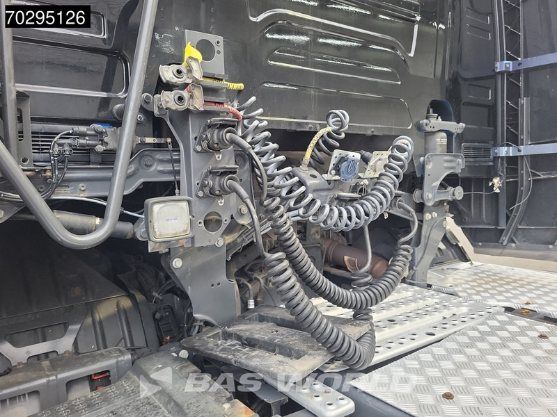 Тягач Scania R500 4X2 Retarder 2x Tanks Hydraulik Leder ACC Standklima Euro 6: фото 6 Тягач Scania R500 4X2 Retarder 2x Tanks Hydraulik Leder ACC Standklima Euro 6: фото 6