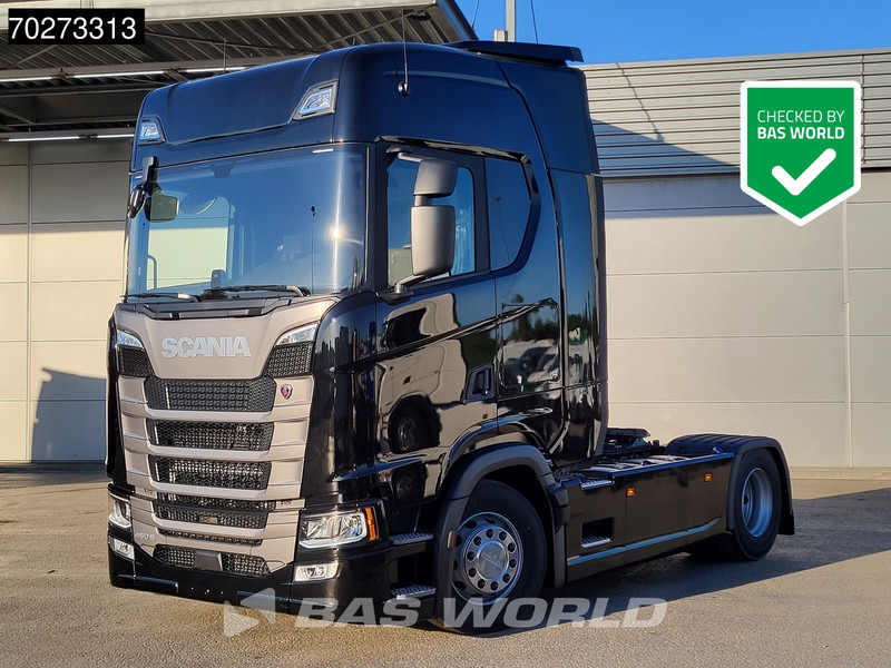 Scania S460 4X2 NEW! Retarder ACC Navi Standklima 2X Tanks - Тягач: фото 1 Scania S460 4X2 NEW! Retarder ACC Navi Standklima 2X Tanks - Тягач: фото 1