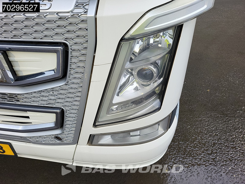 Тягач Volvo FH 460 FH 4X2 NL-Truck APK VEB+ VDS 2xTanks Alcoa's ACC Xenon Euro 6: фото 17 Тягач Volvo FH 460 FH 4X2 NL-Truck APK VEB+ VDS 2xTanks Alcoa's ACC Xenon Euro 6: фото 17