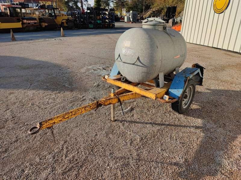 Courant Citerne 500 LITRES A EAU - Цистерна: фото 2 Courant Citerne 500 LITRES A EAU - Цистерна: фото 2