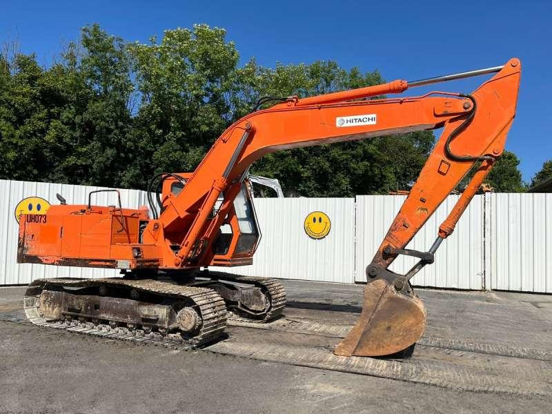 Hitachi UH073 - Гусеничный экскаватор: фото 1 Hitachi UH073 - Гусеничный экскаватор: фото 1