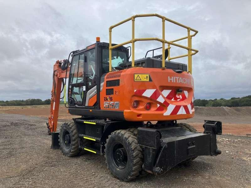 Hitachi ZX155W-7 - Колёсный экскаватор: фото 3 Hitachi ZX155W-7 - Колёсный экскаватор: фото 3