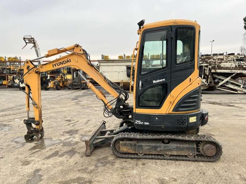 Hyundai ROBEX25Z-9A - Мини-экскаватор: фото 4 Hyundai ROBEX25Z-9A - Мини-экскаватор: фото 4