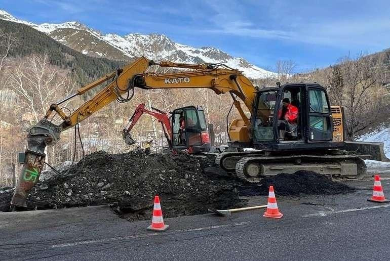 Kato HD514MR - Гусеничный экскаватор: фото 4 Kato HD514MR - Гусеничный экскаватор: фото 4