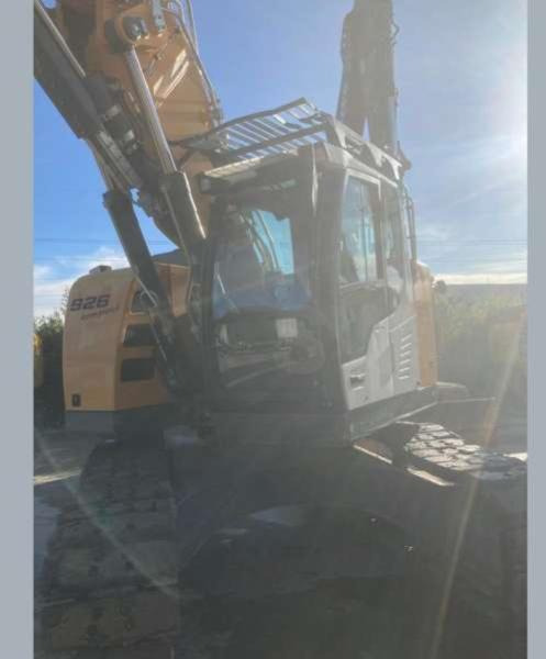 Гусеничный экскаватор Liebherr R926 COMPACT: фото 9